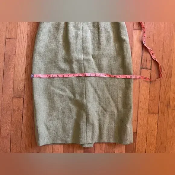 50s Vintage Green Knit Wiggle Dress with Fur Cuffs - Picture 6 of 10